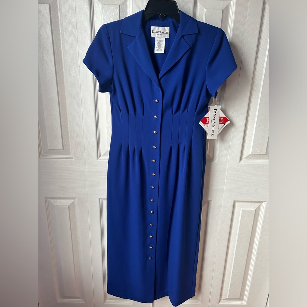 Elegant vibrant blue vintage button down dress NWT - size 4P